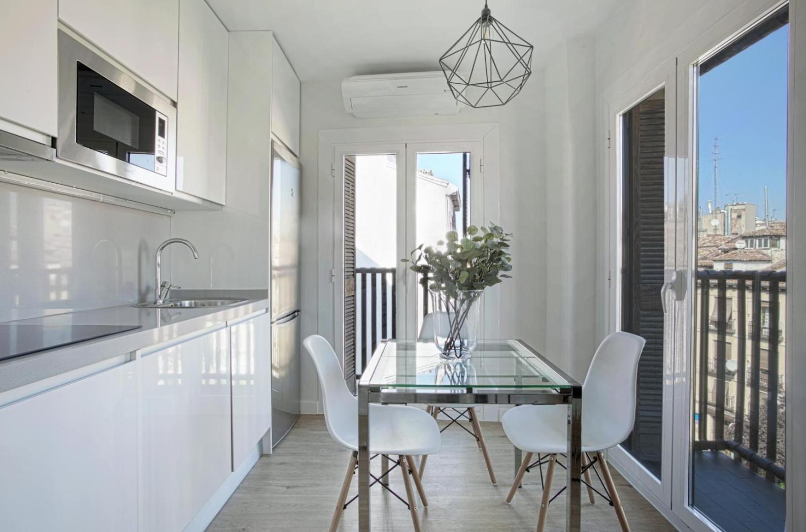 Genteel Home Cava Baja Madrid Esterno foto